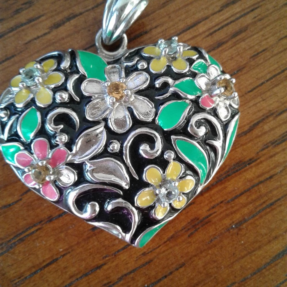 Enamel Flower Heart Necklace stamped 925